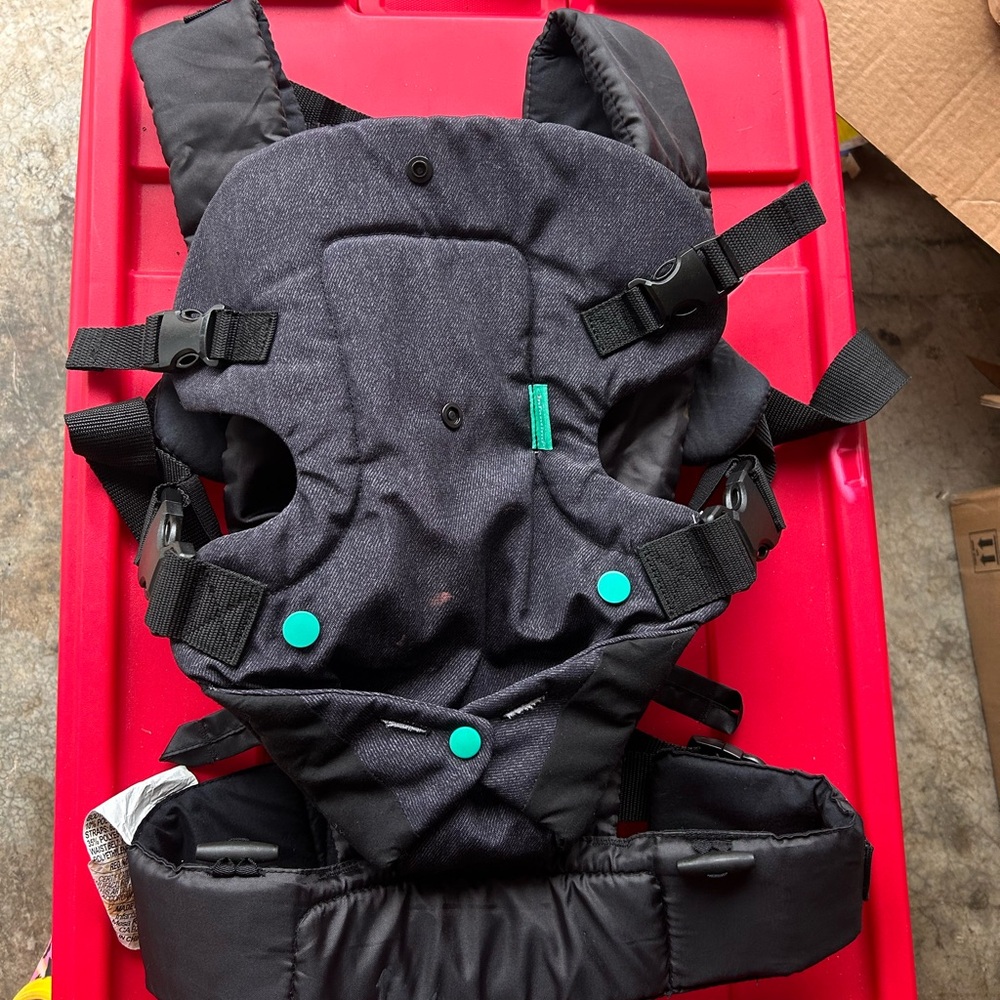 Baby carry item